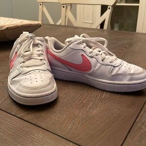 Nike court sneakers